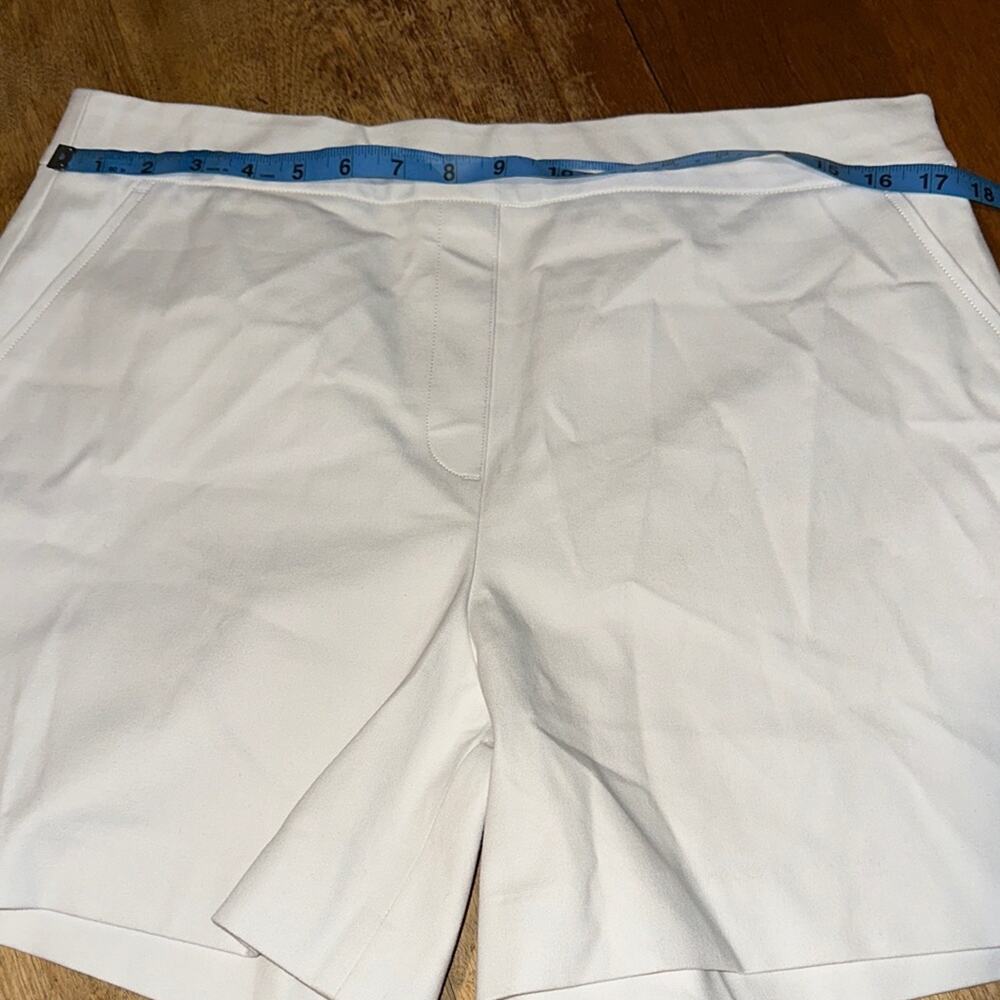 Spanx White Pull On Shorts - Picture 3 of 9